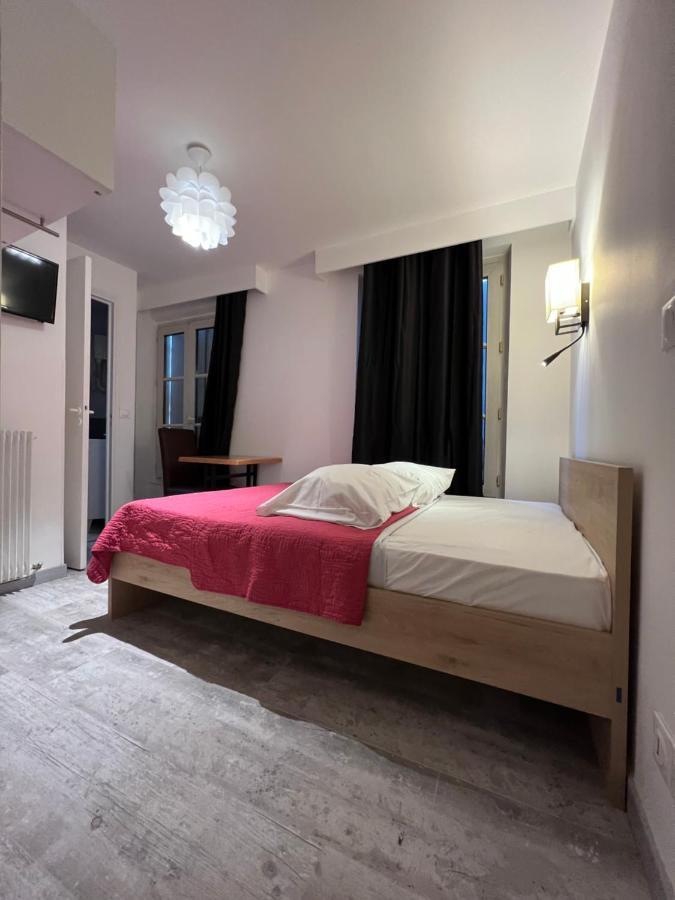 Belle Hotel